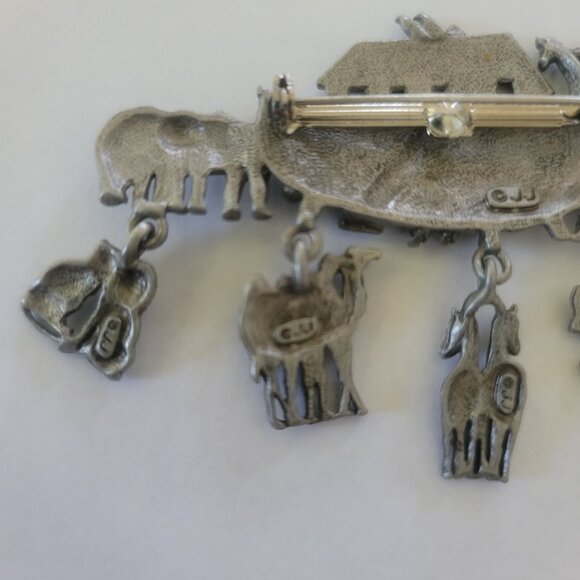 JJ Jonette Pewter Noah's Ark Brooch Lapel Pin Ark with Hanging Animals N… - Picture 11 of 11